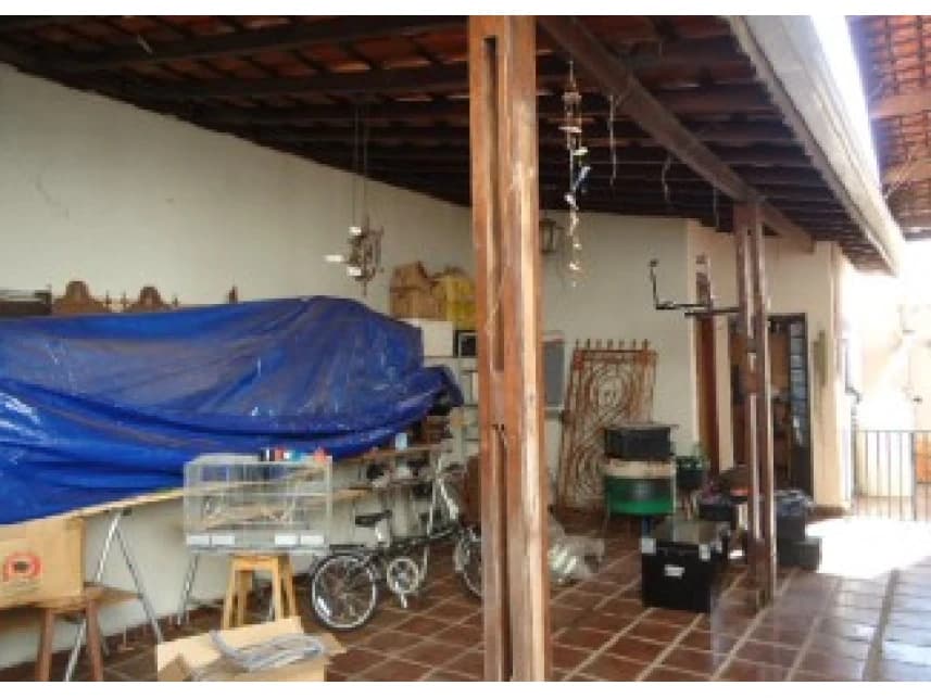 Casa à venda em leilão - foto 2