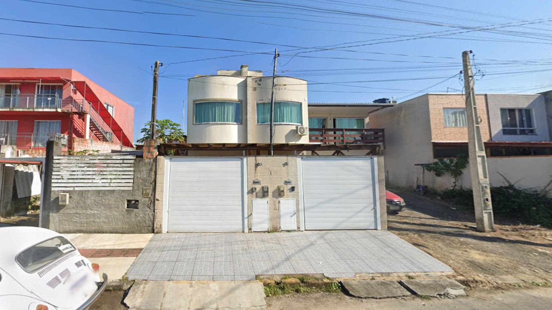 Casa no "Izzibella Residence" em Rio Pequeno - Camboriú/SC