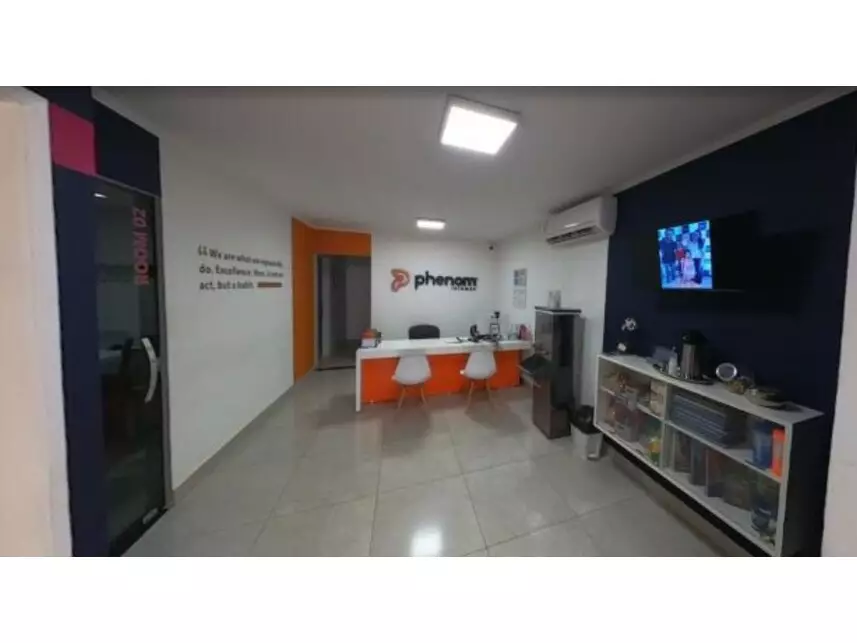 Prédio Comercial à venda em leilão
