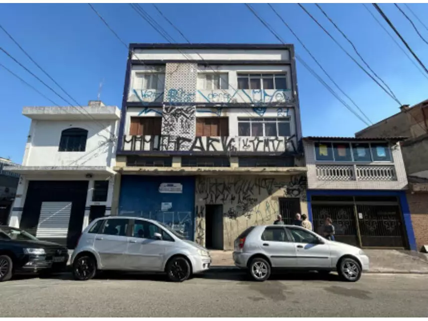 Prédio Comercial à venda em leilão