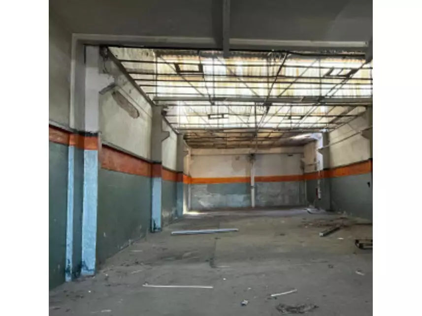 Prédio Comercial à venda em leilão - foto 2