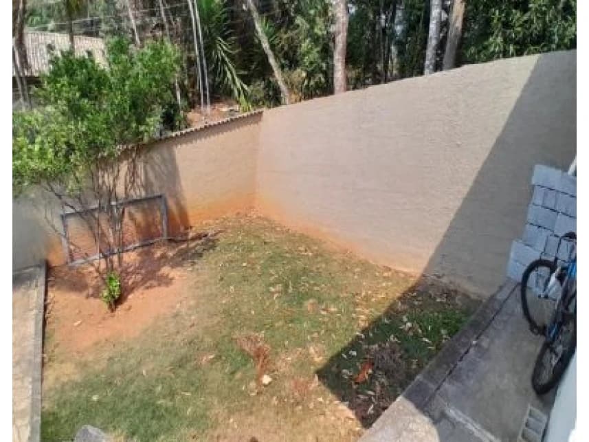 Casa à venda em leilão - foto 2
