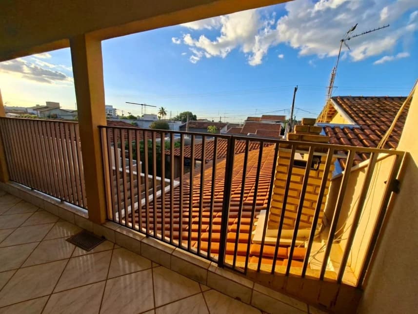 Casa à venda em leilão - foto 2