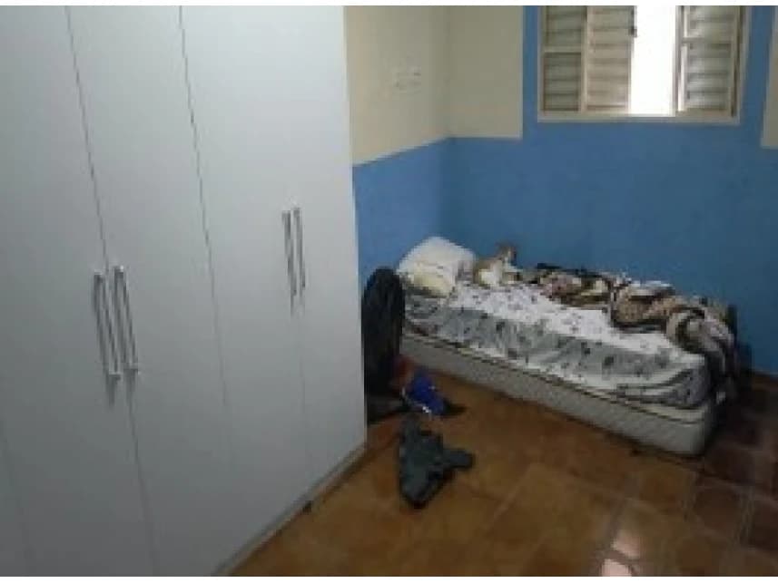 Casa à venda em leilão - foto 2