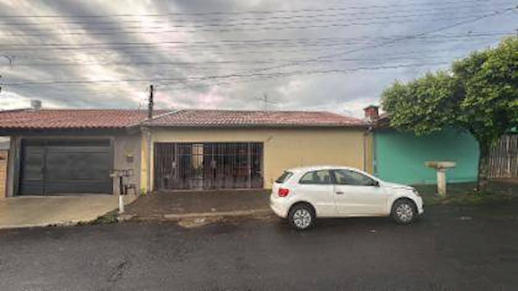 Casa, Padrão, 0 vaga(s) de garagem