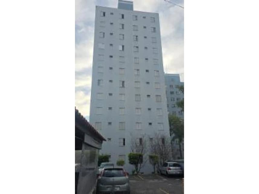 Apartamento à venda em leilão - foto 3