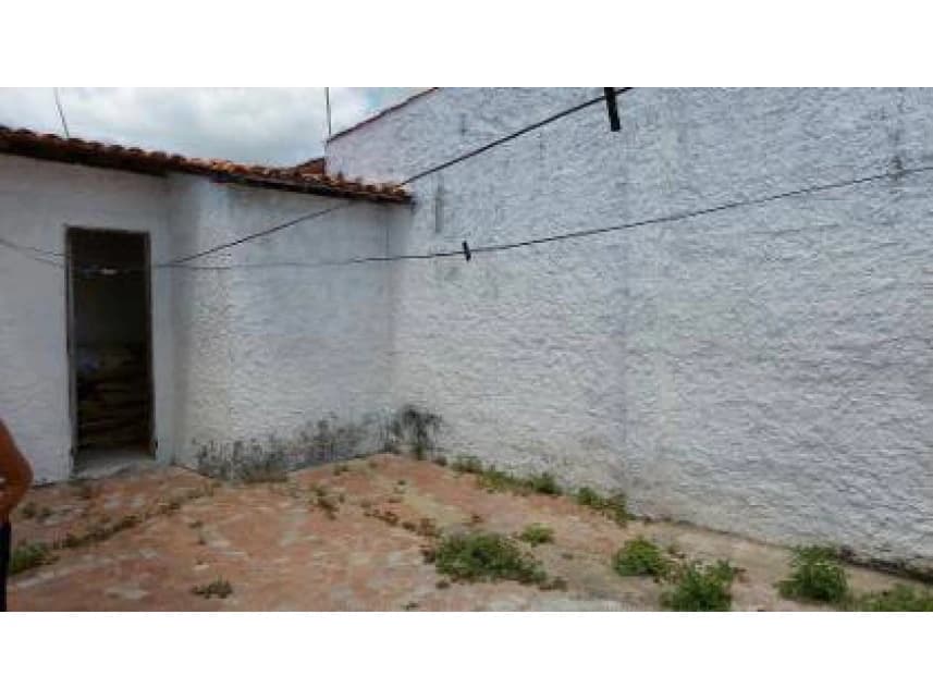 Casa à venda em leilão - foto 2