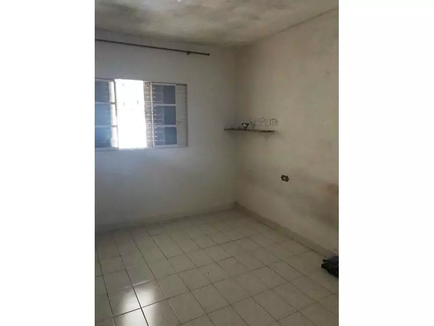 Casa à venda em leilão - foto 2