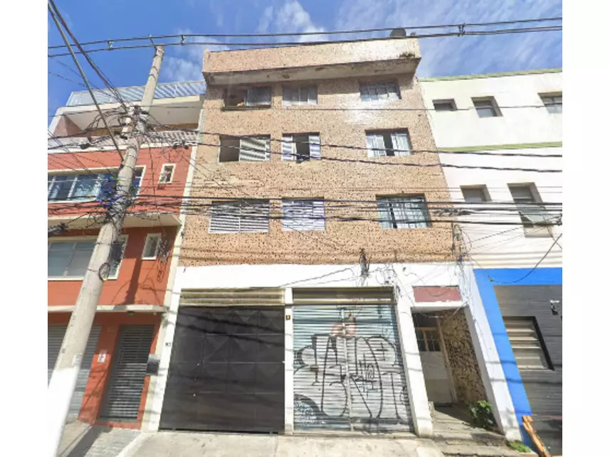 Prédio à venda em leilão