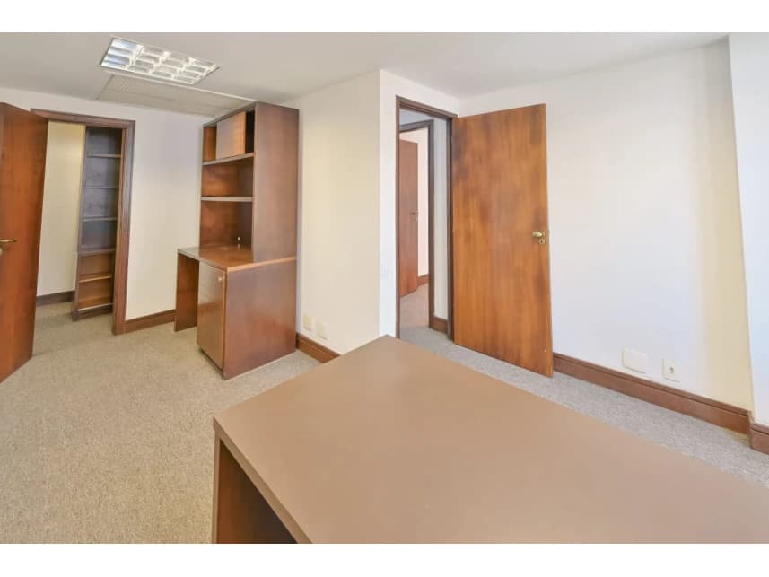Sala Comercial à venda em leilão