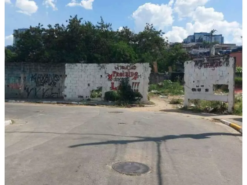 Terreno à venda em leilão