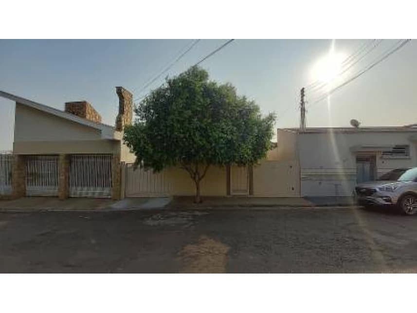 Casa à venda em leilão - foto 4