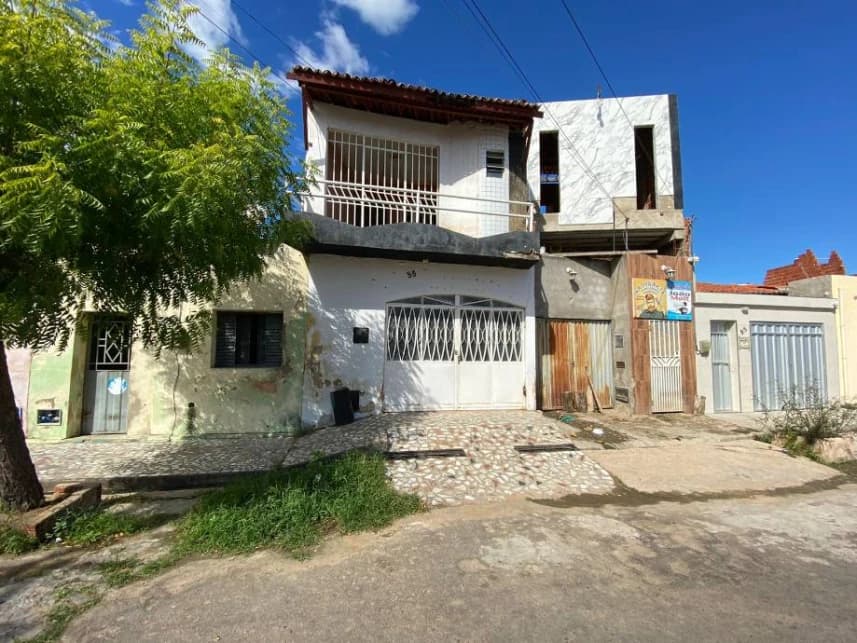 Casa à venda em leilão - foto 2