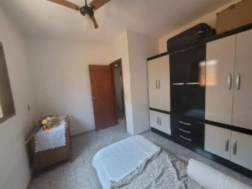 Casa à venda em leilão - foto 2