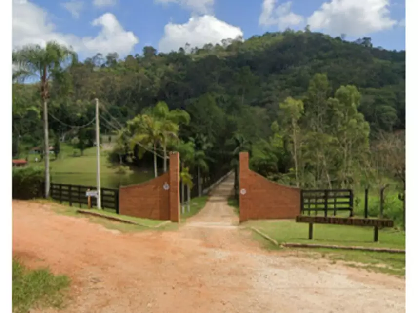 Terreno à venda em leilão