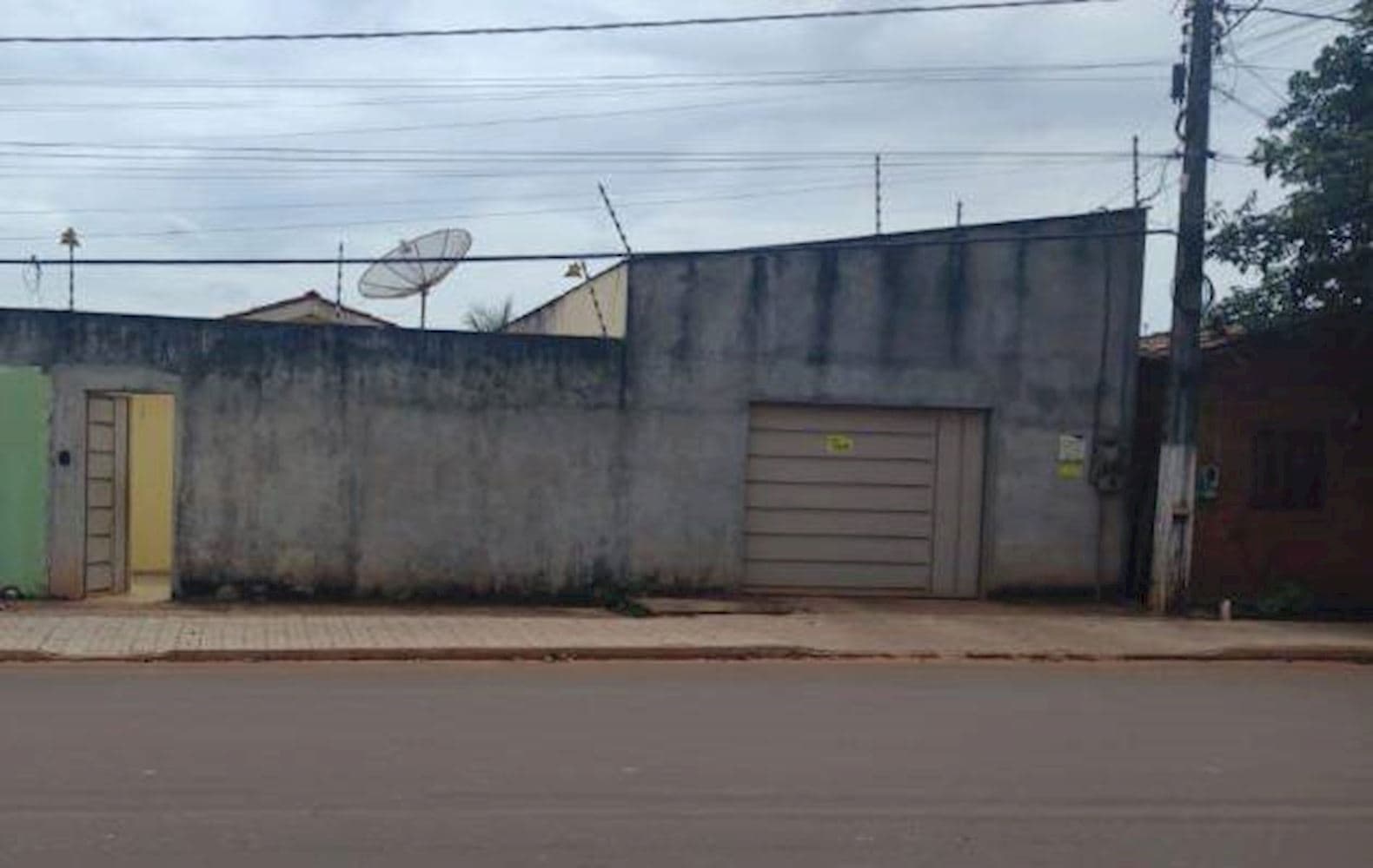 Casa, Padrão, 0 vaga(s) de garagem