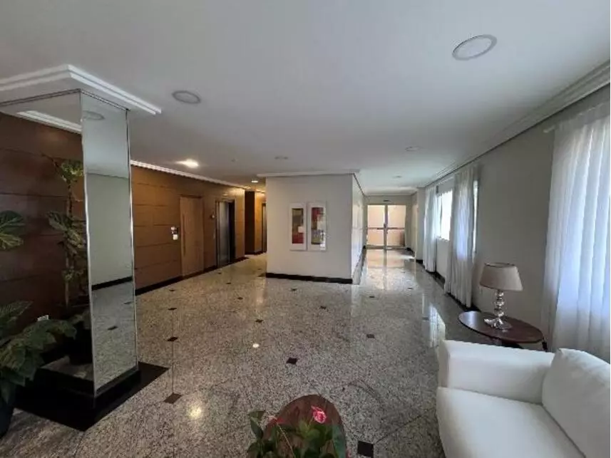Apartamento à venda em leilão - foto 3
