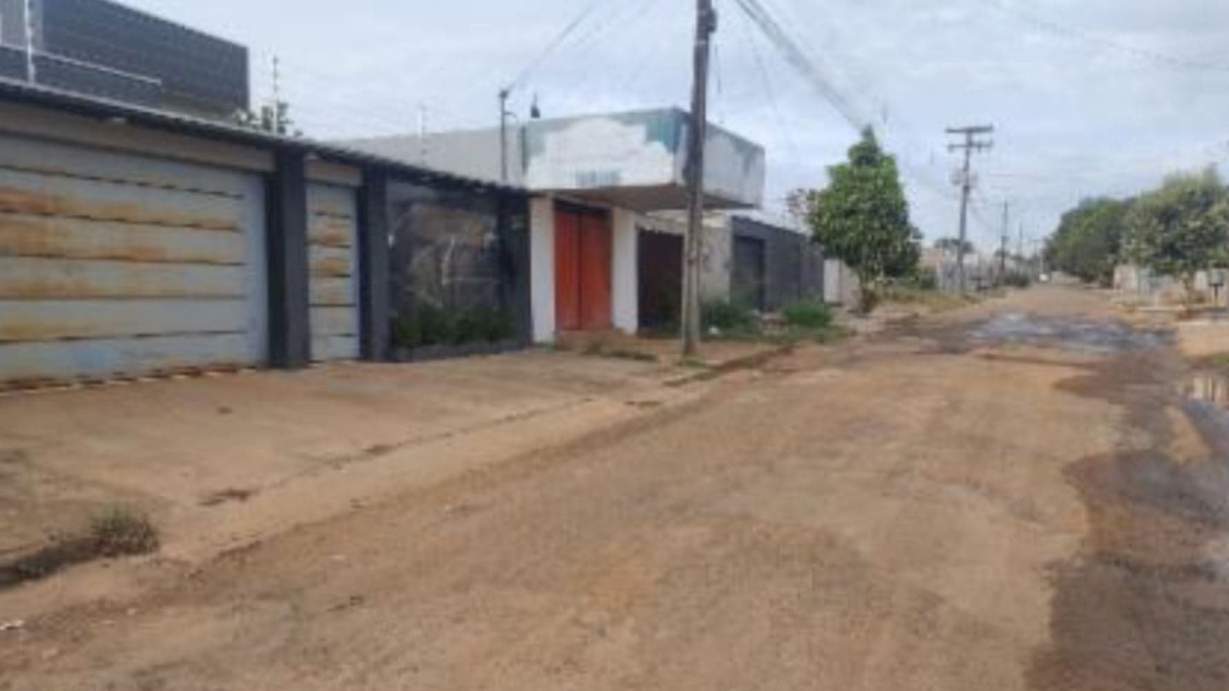 Casa no "Residencial Caminho do Lago" em Caldas Novas/GO - foto 3