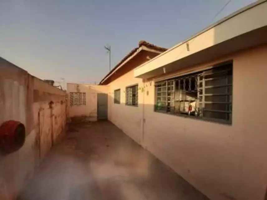 Casa à venda em leilão - foto 3