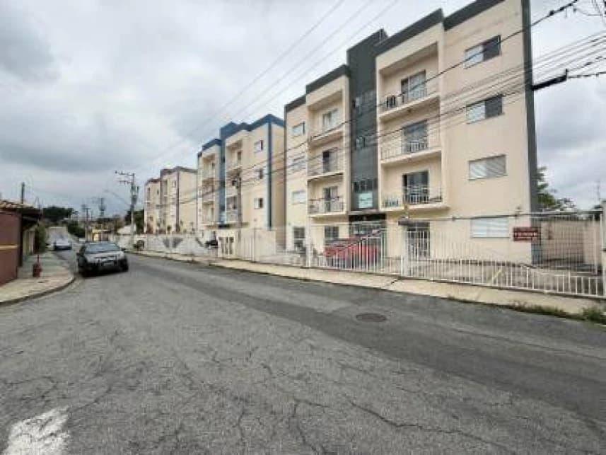 Apartamento à venda em leilão - foto 3
