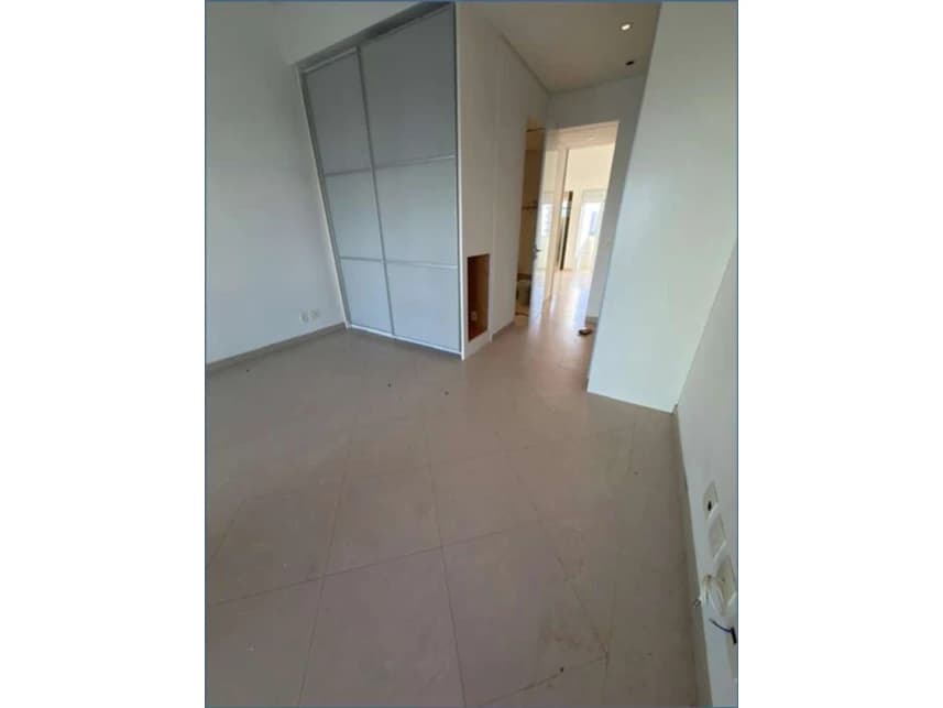 Apartamento Duplex à venda em leilão - foto 2