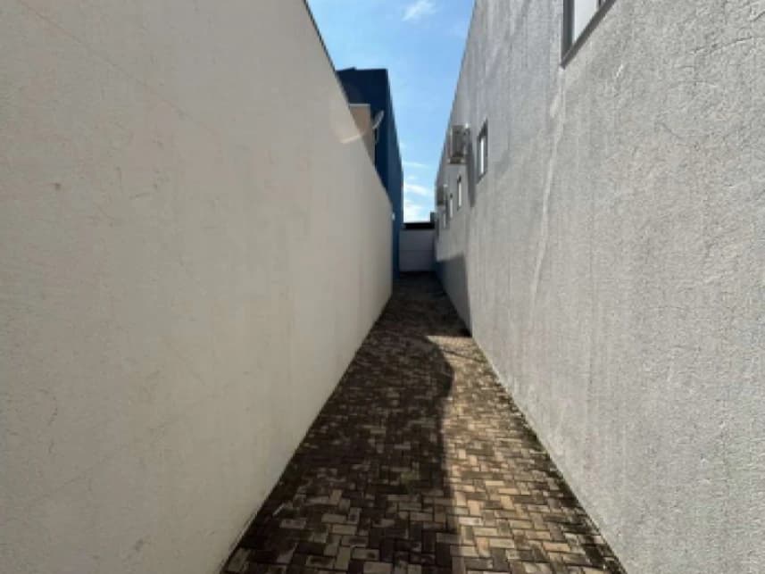 Prédio à venda em leilão - foto 3