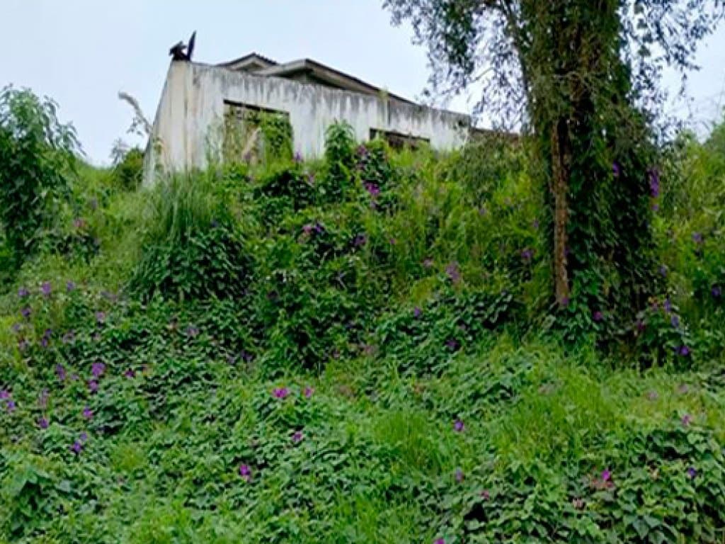 Parte Ideal (50%) sobre Terreno 900 m² (com construção inacabada) - Calmon - SC - foto 4