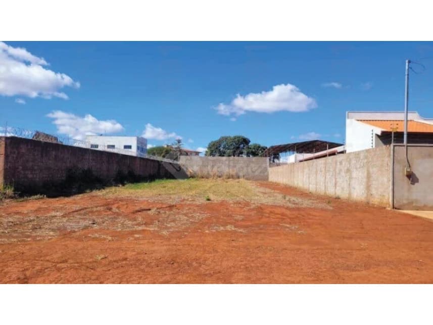 Terreno à venda em leilão - foto 4