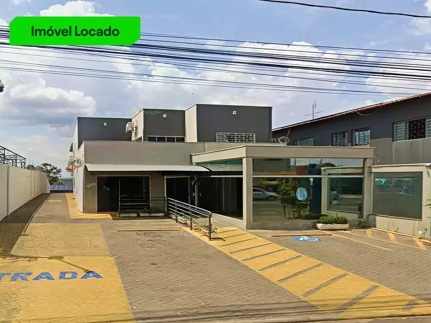 Prédio à venda em leilão - foto 4