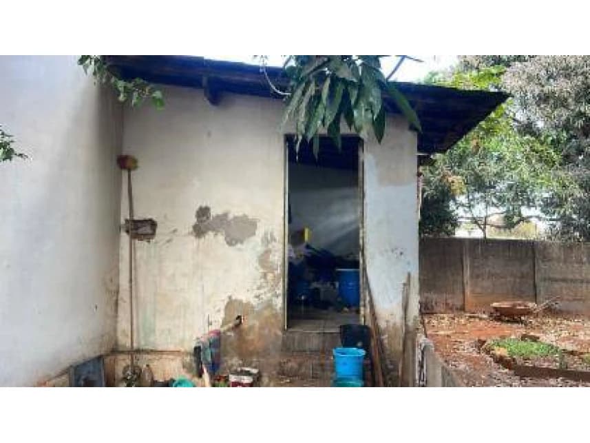 Casa à venda em leilão - foto 2