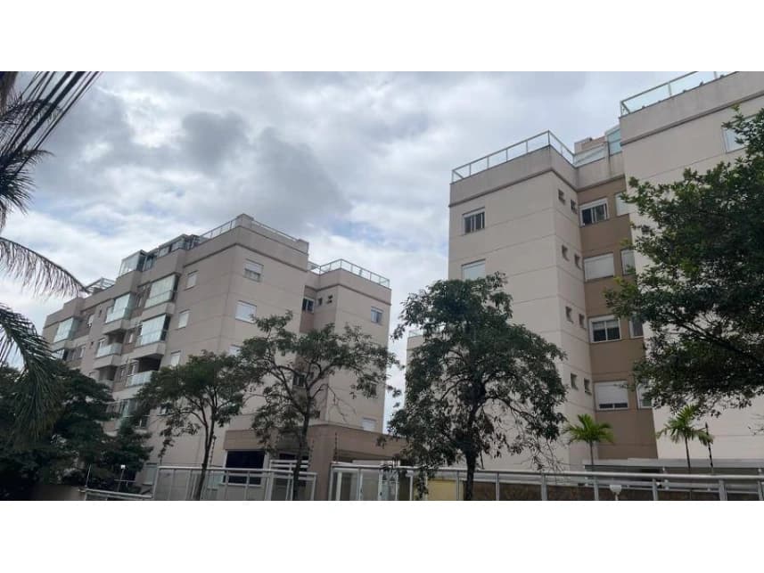 Apartamento à venda em leilão - foto 3