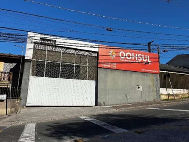Lote de terreno com barracão comercial localizado na Rua Brigadeiro Franco, nº 5.252, Parolin, Curitiba/PR