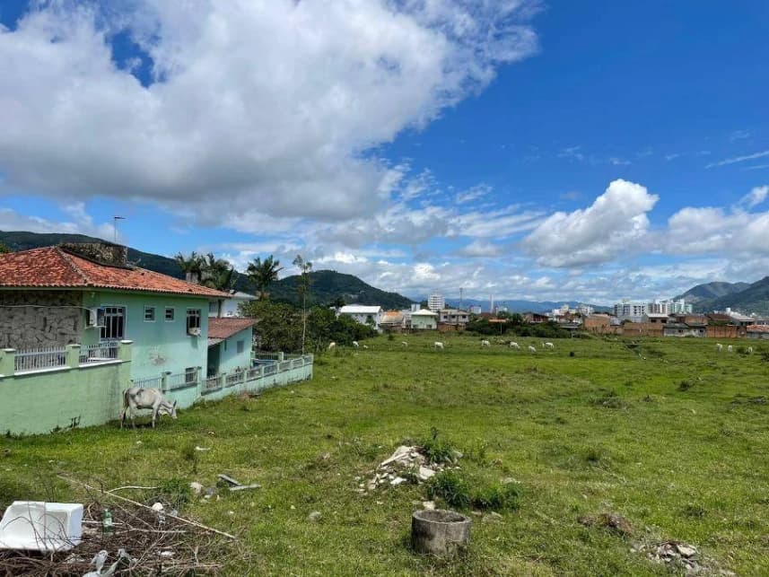 Terreno à venda em leilão