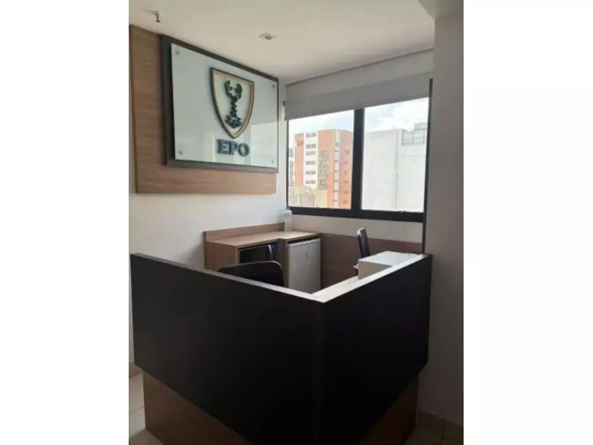Conjunto Comercial à venda em leilão