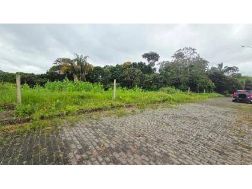 Terreno à venda em leilão