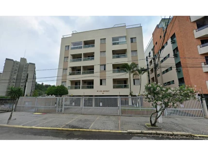 Apartamento à venda em leilão - foto 3