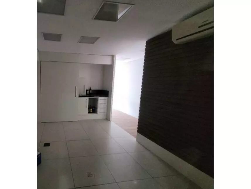 Escritório à venda em leilão - foto 2