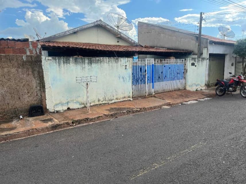 Casa à venda em leilão - foto 2