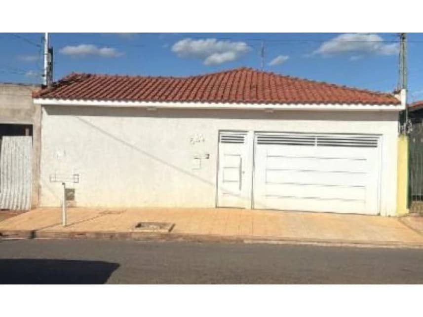 Casa à venda em leilão - foto 2