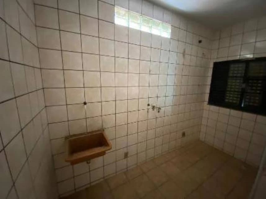 Apartamento à venda em leilão - foto 3