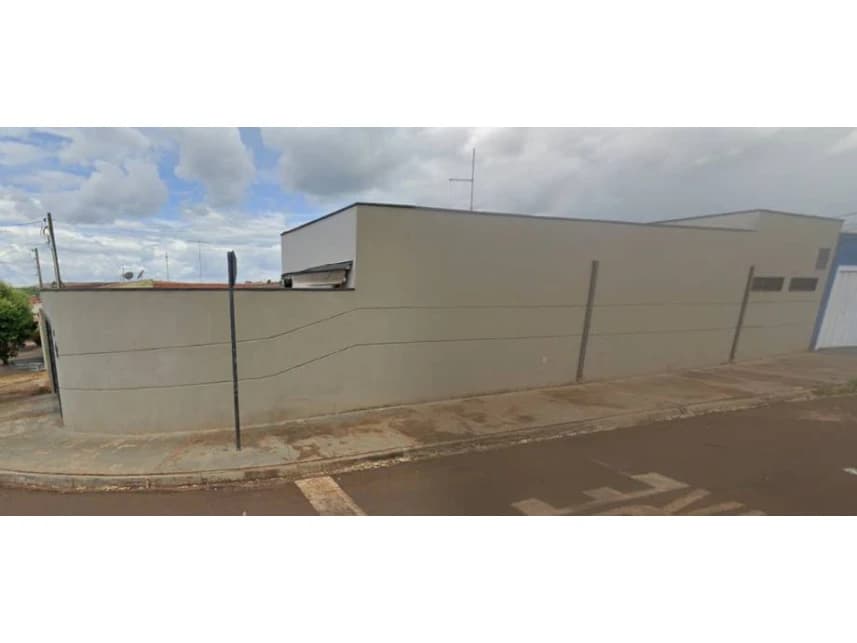 Casa à venda em leilão - foto 2