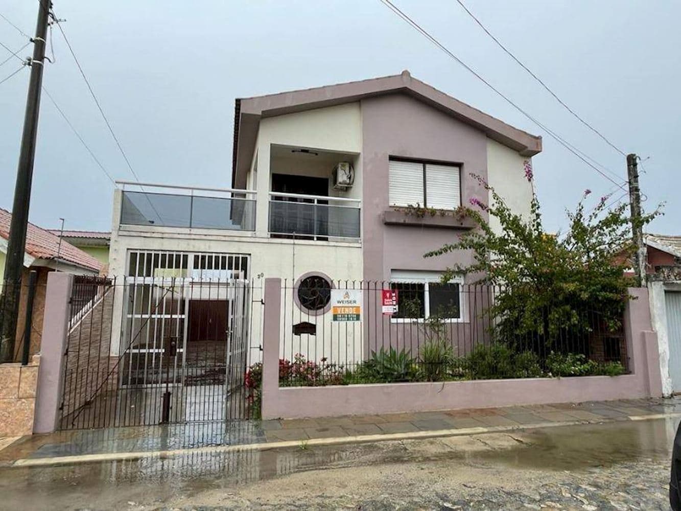 Casa, Padrão, 0 vaga(s) de garagem