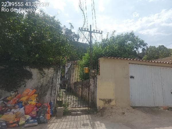 RES MULTIFAMILIAR