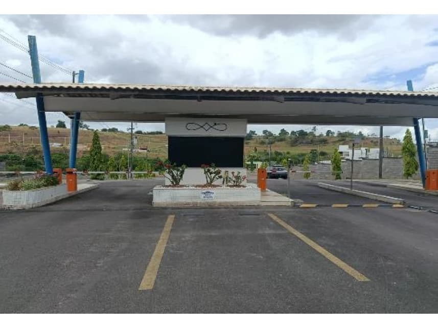 Terreno à venda em leilão