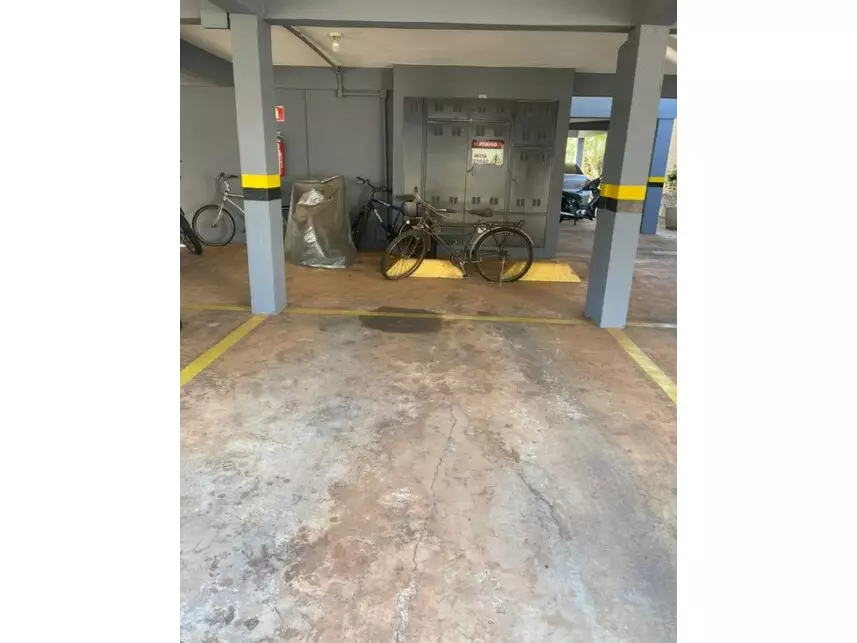 Apartamento à venda em leilão - foto 3
