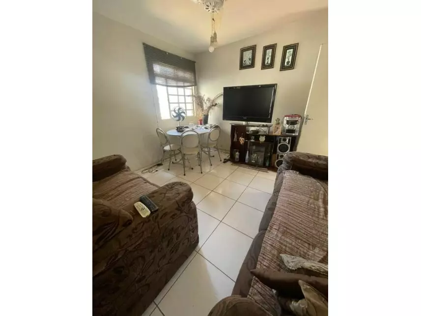 Apartamento à venda em leilão - foto 5