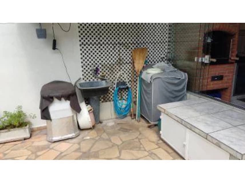 Casa à venda em leilão - foto 3