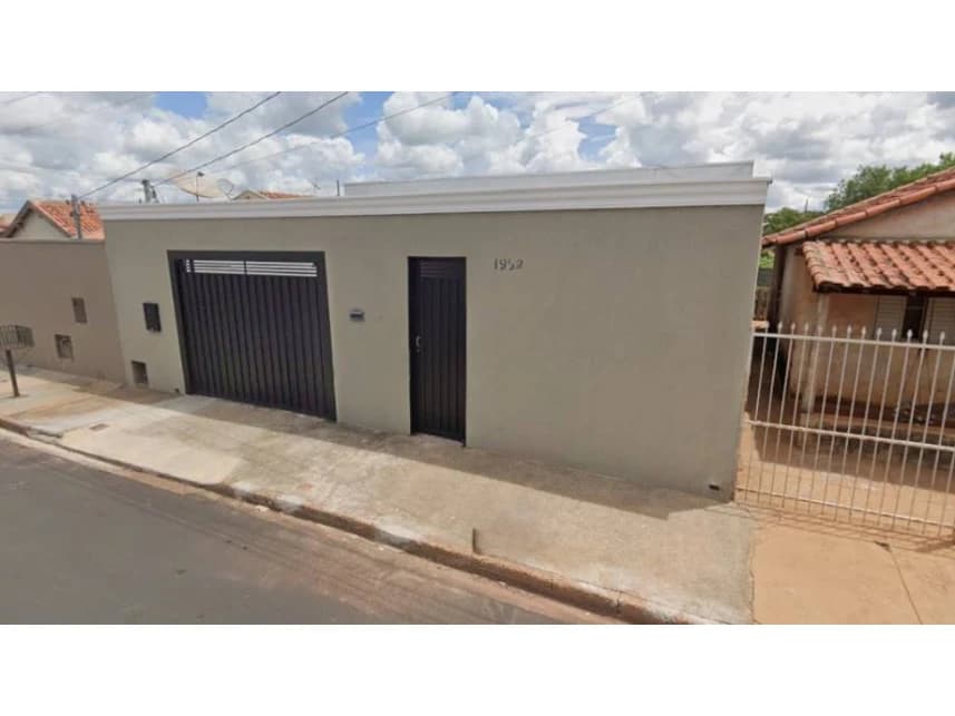 Casa à venda em leilão - foto 2
