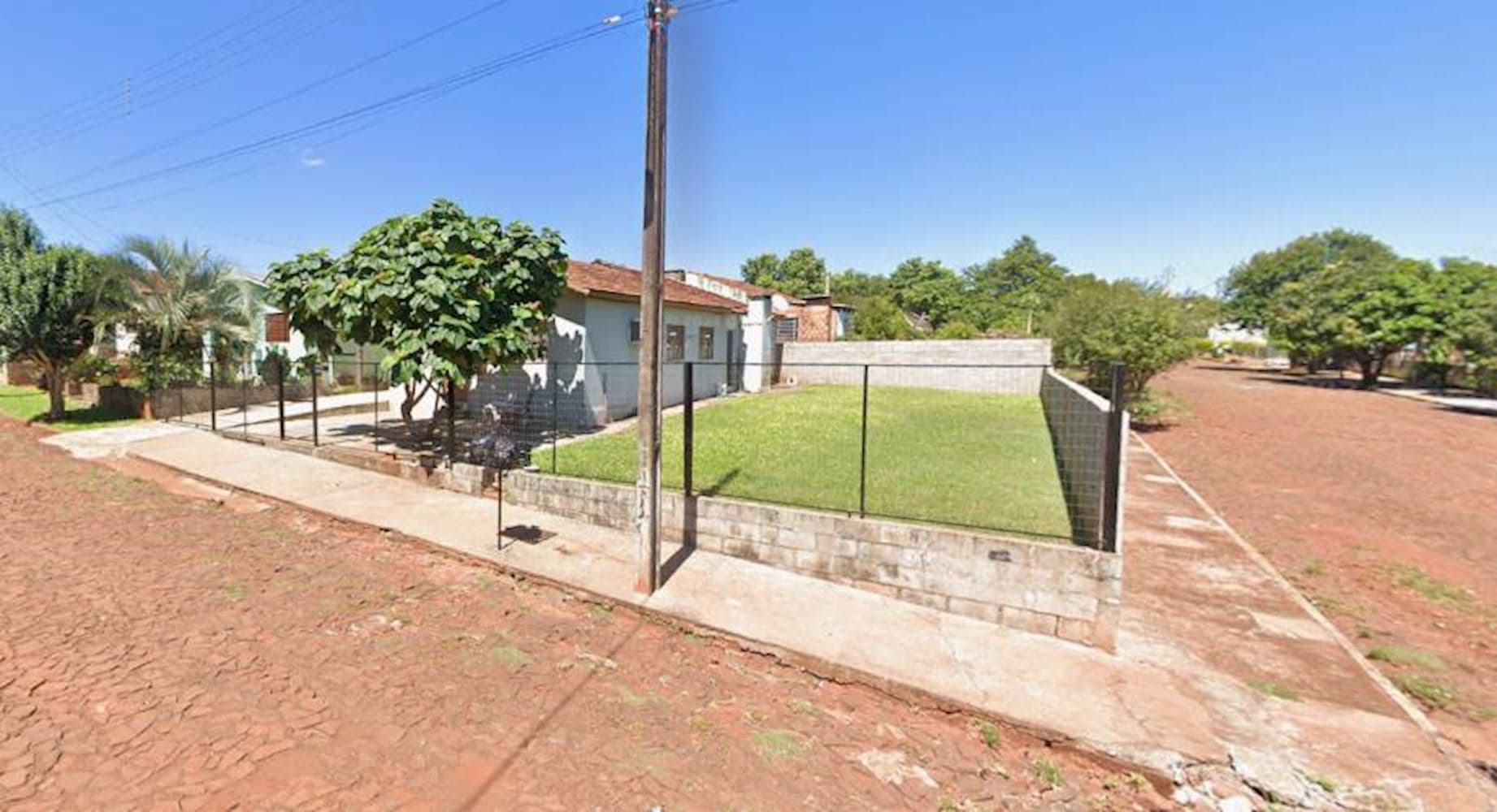 Casa, Padrão, 0 vaga(s) de garagem