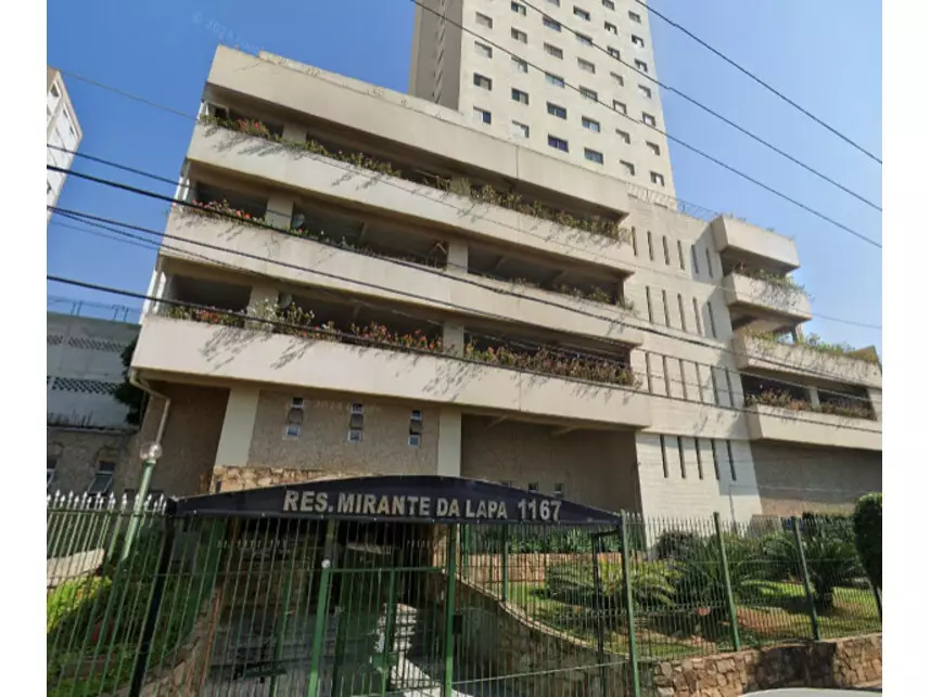 Apartamento à venda em leilão